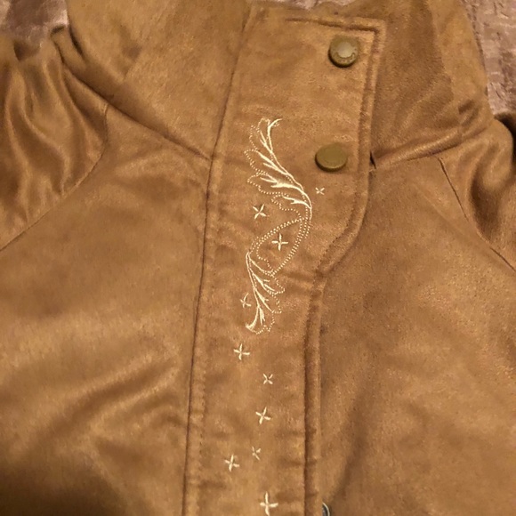 Beautiful Cabela’s Goose Down Winter Coat - Picture 2 of 7